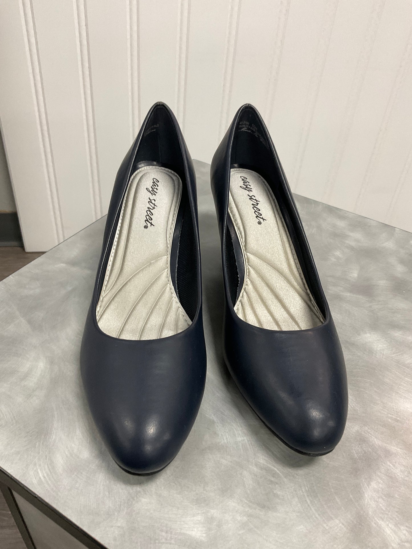 Shoes Heels Kitten By Easy Street In Navy, Size: 9.5