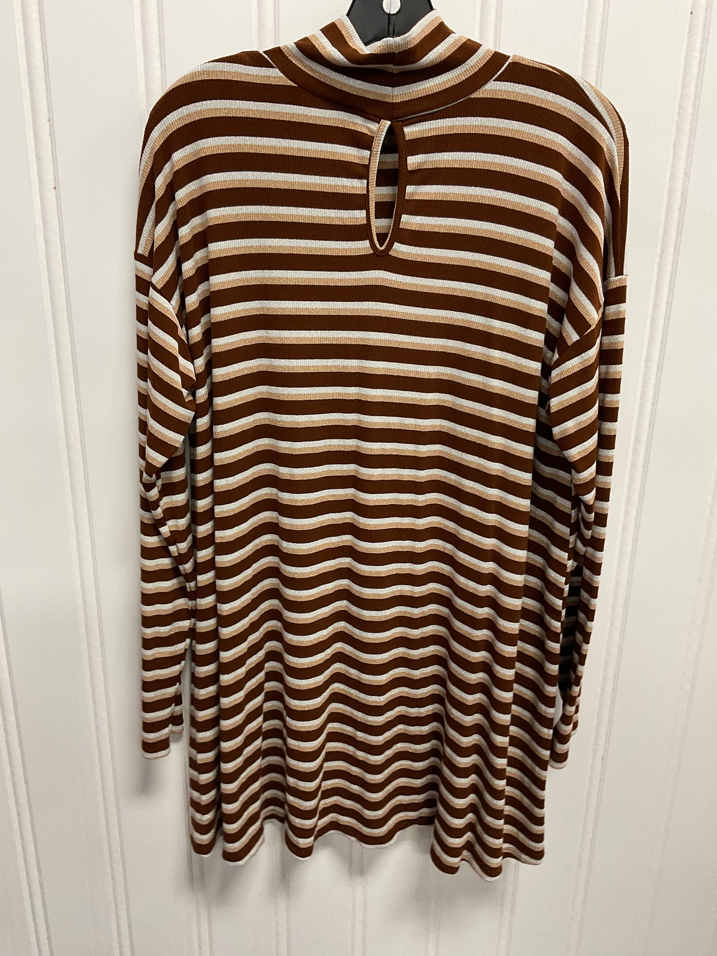 Tunic Long Sleeve By Artistic Works By Lu In Striped Pattern, Size: L