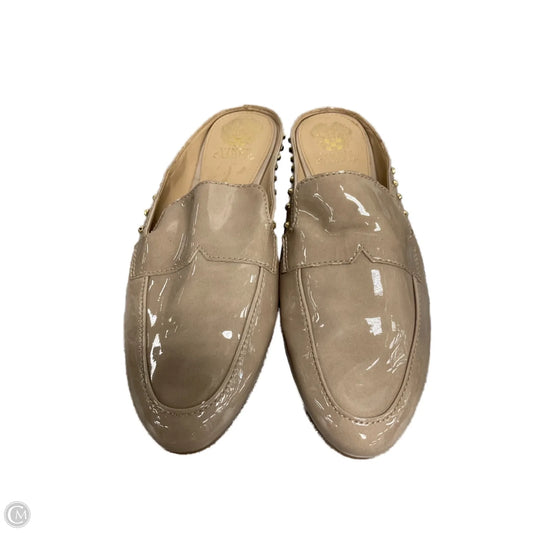 Shoes Flats By Vince Camuto In Beige, Size: 10