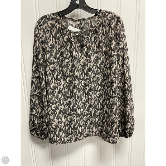 Top Long Sleeve By Maurices In Grey, Size: L