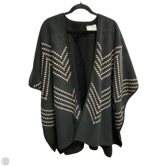 Shawl By Clothes Mentor In Black