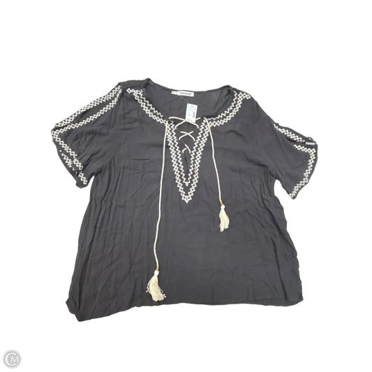 Blouse Short Sleeve By Maurices In Grey, Size: 2x