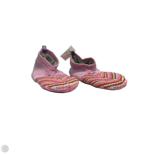 Slippers By Clothes Mentor In Pink, Size: 9