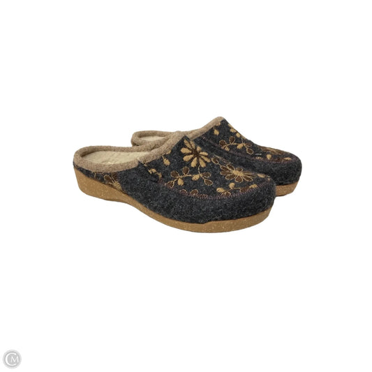 Slippers By Taos In Grey, Size: 7.5