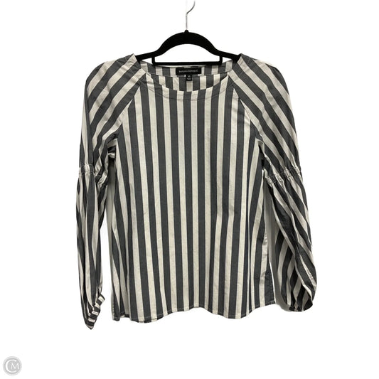 Top Long Sleeve By Banana Republic In Striped Pattern, Size: Xs
