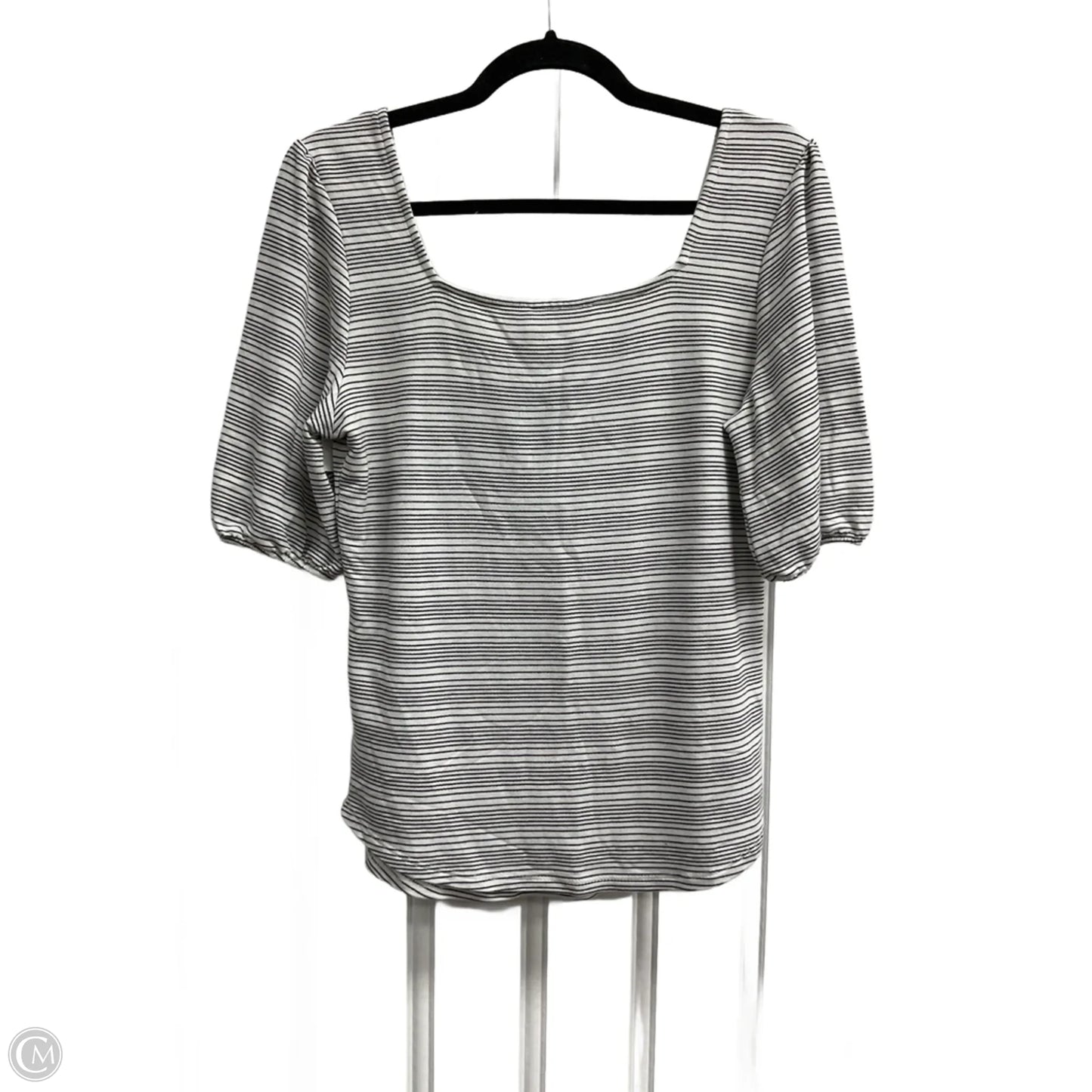 Top Short Sleeve By Clothes Mentor In Striped Pattern, Size: M