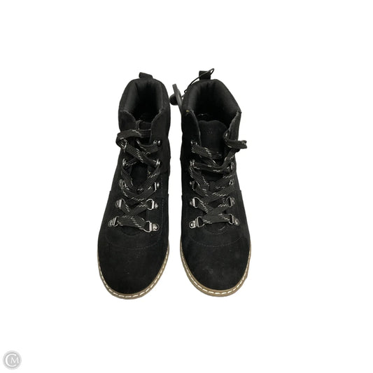 Boots Hiking By Cliffs By White Mountain In Black, Size: 7