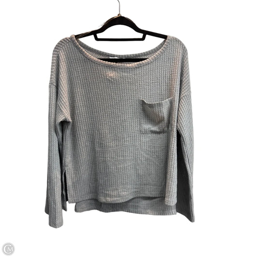 Top Long Sleeve By Tresics In Grey, Size: L