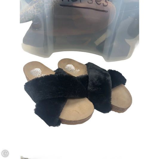 Sandals Flats By Vince Camuto In Black, Size: 9.5