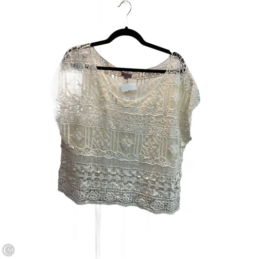 Top Short Sleeve By Clothes Mentor In Cream, Size: M