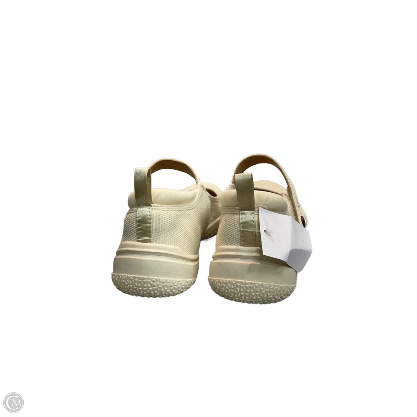 Shoes Flats By Clothes Mentor In Cream, Size: 10