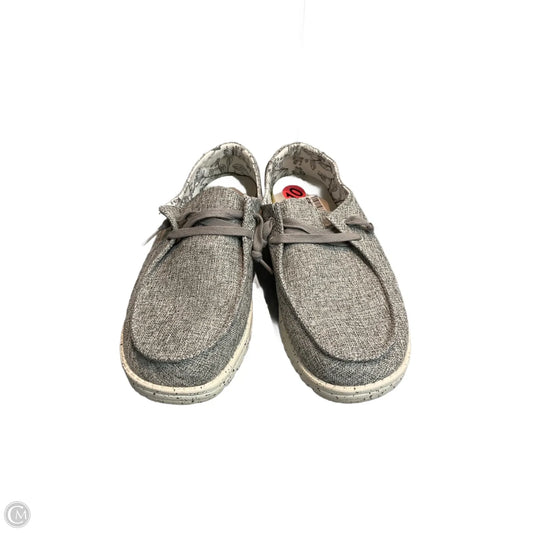 Shoes Flats By Hey Dude In Grey, Size: 10