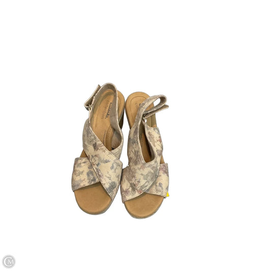 Sandals Heels Wedge By Clarks In Multi-colored, Size: 8.5