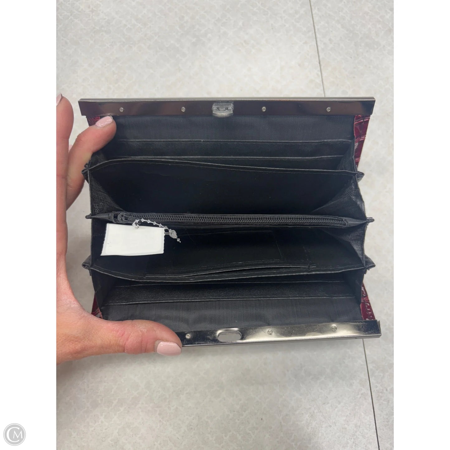 Wallet By Clothes Mentor, Size: Medium