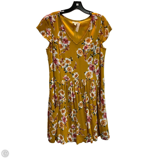 Dress Casual Short By Garnet Hill In Gold, Size: S