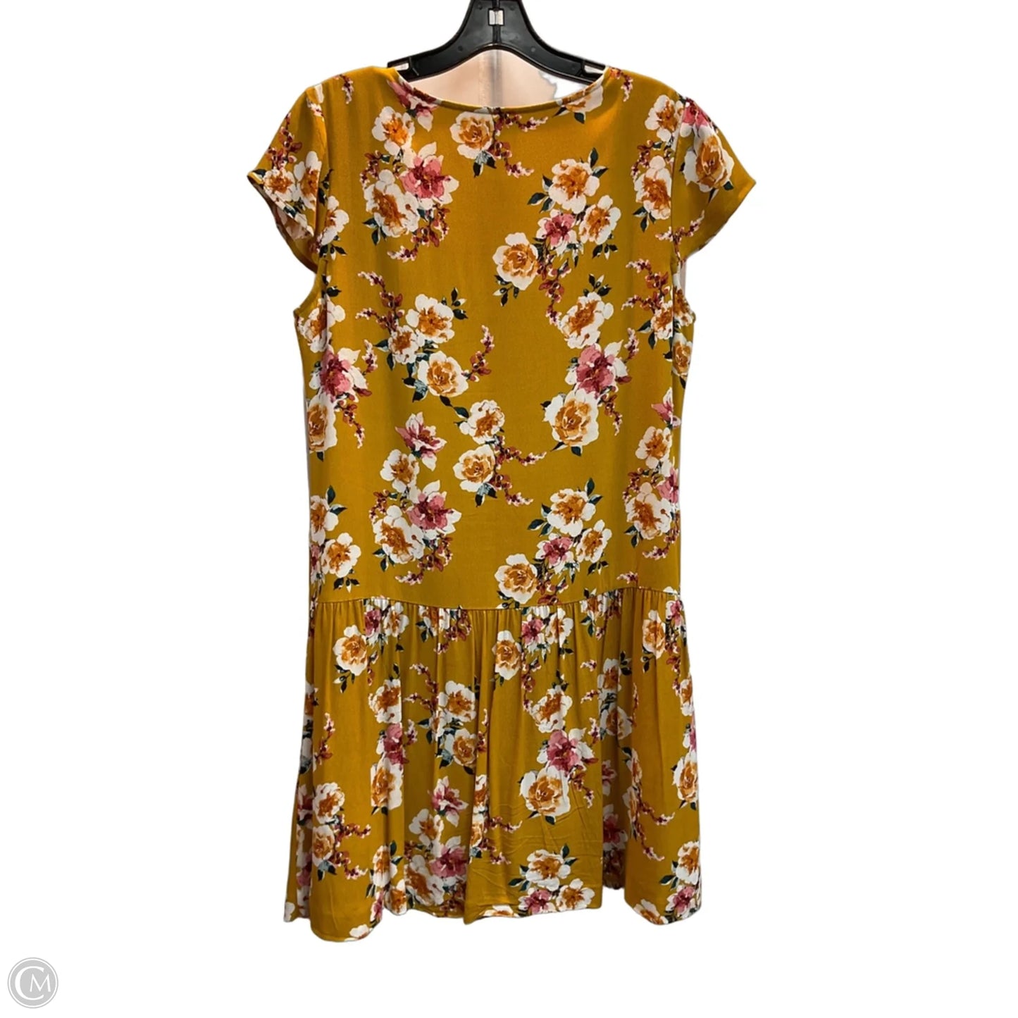 Dress Casual Short By Garnet Hill In Gold, Size: S