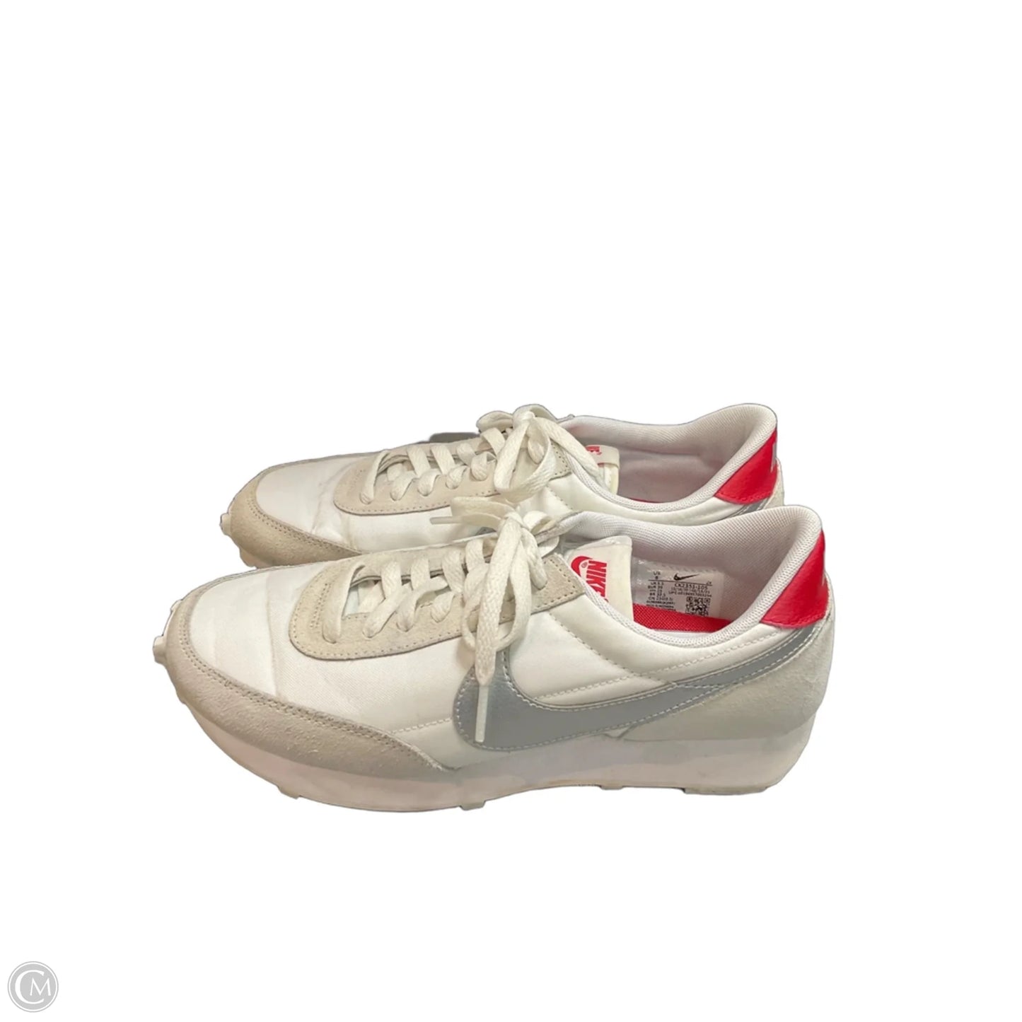 Shoes Sneakers By Nike In Silver & White, Size: 8