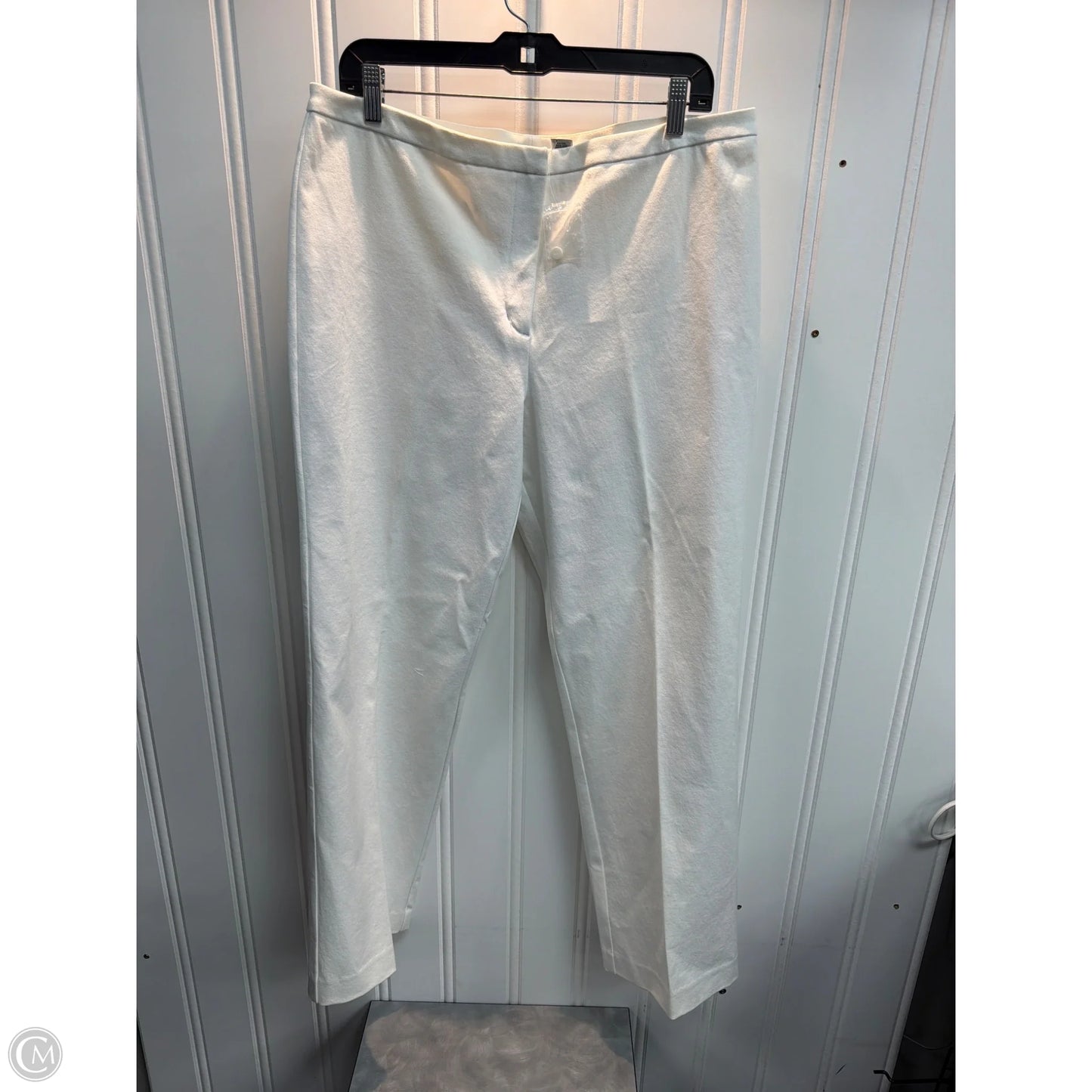 Pants Chinos & Khakis By Chicos In White, Size: 14