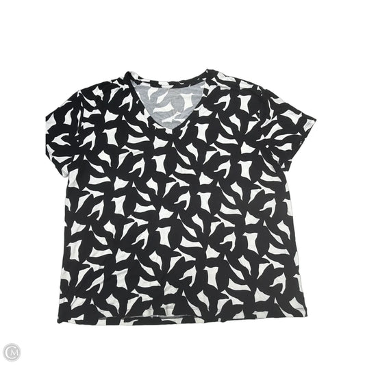 Top Short Sleeve Basic By Nine West In Geometric Pattern, Size: Xxl