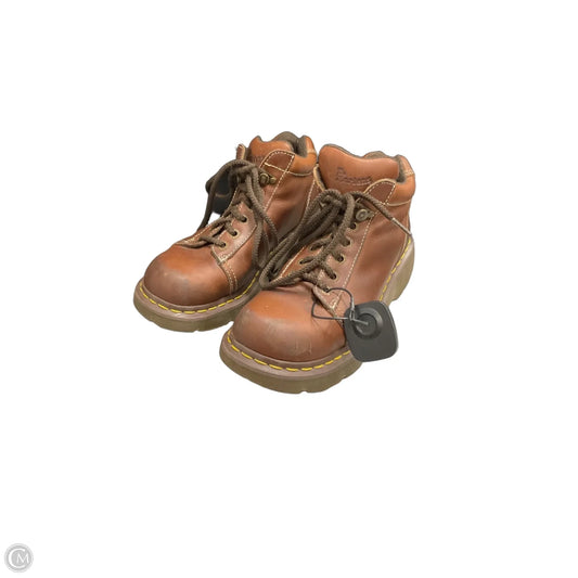 Boots Ankle Flats By Dr Martens In Brown, Size: 7