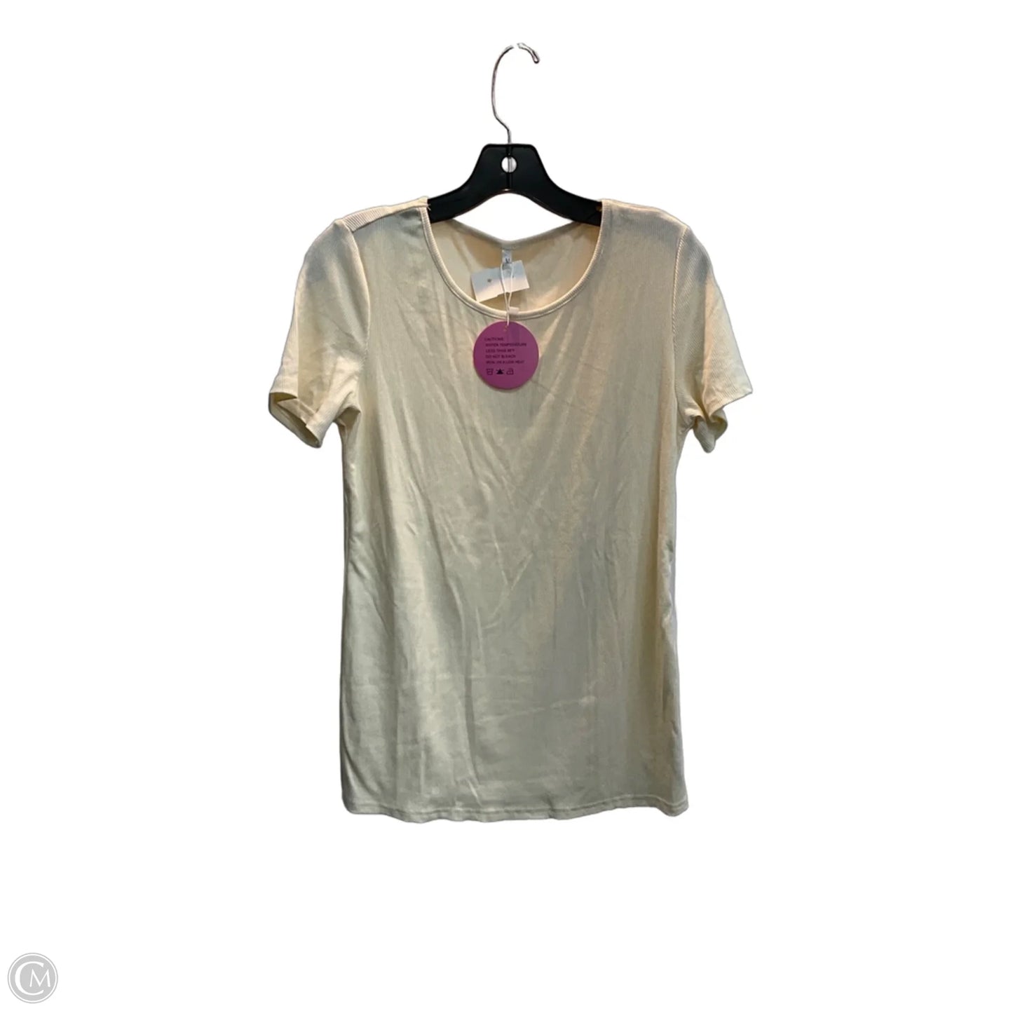 Top Short Sleeve Basic By Clothes Mentor In Cream, Size: M