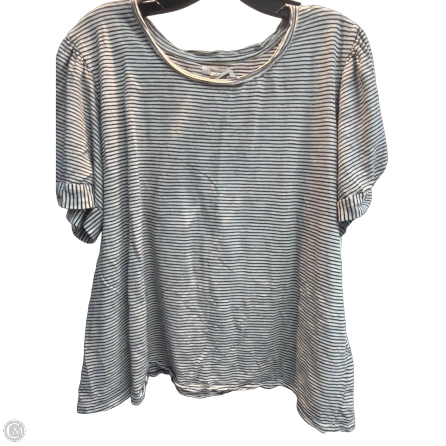 Top Short Sleeve By Maurices In Striped Pattern, Size: 2x
