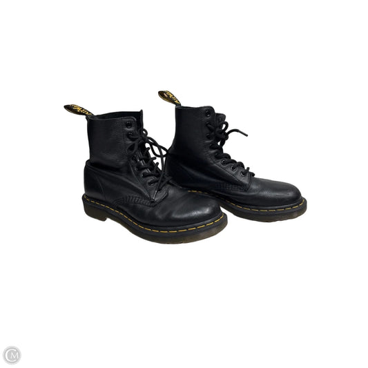 Boots Ankle Flats By Dr Martens In Black, Size: 8