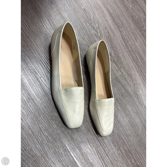Shoes Flats By Enzo Angiolini In Cream, Size: 9