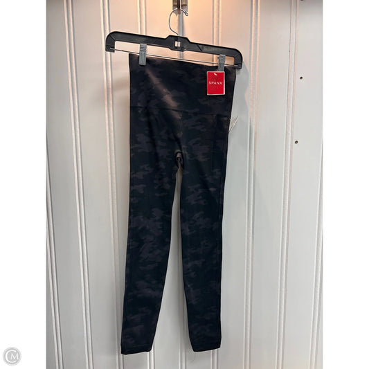 Athletic Capris By Spanx In Camouflage Print, Size: S