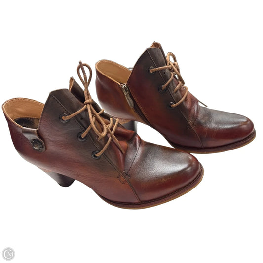Boots Ankle Heels By Cmc In Brown, Size: 9