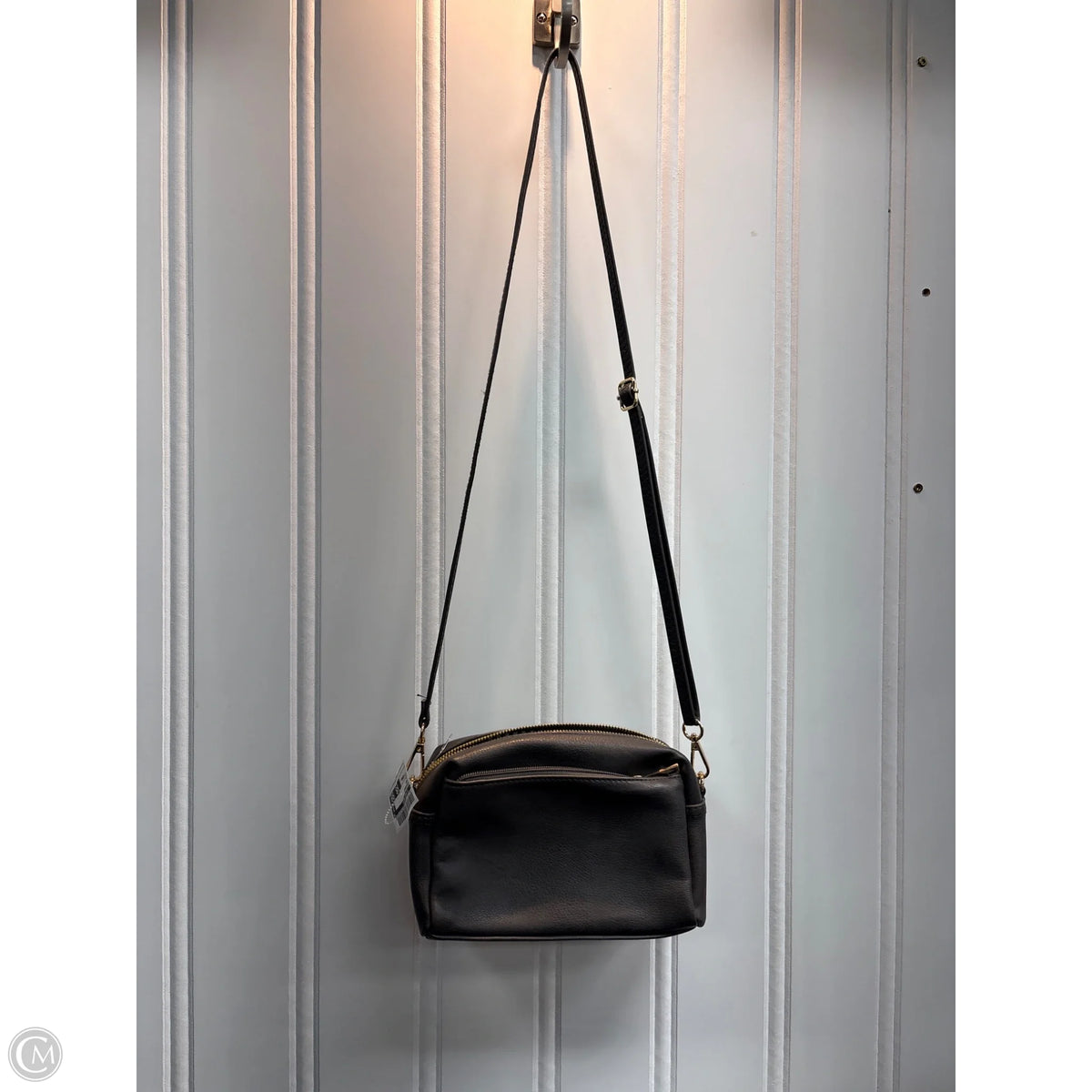 Crossbody By Clothes Mentor, Size: Small