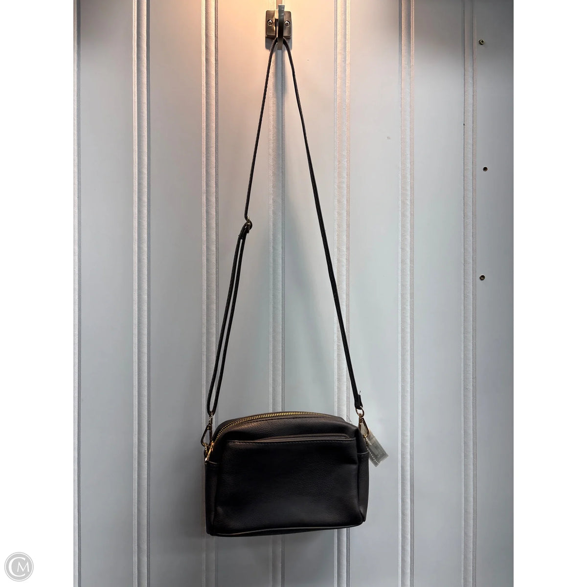 Crossbody By Clothes Mentor, Size: Small