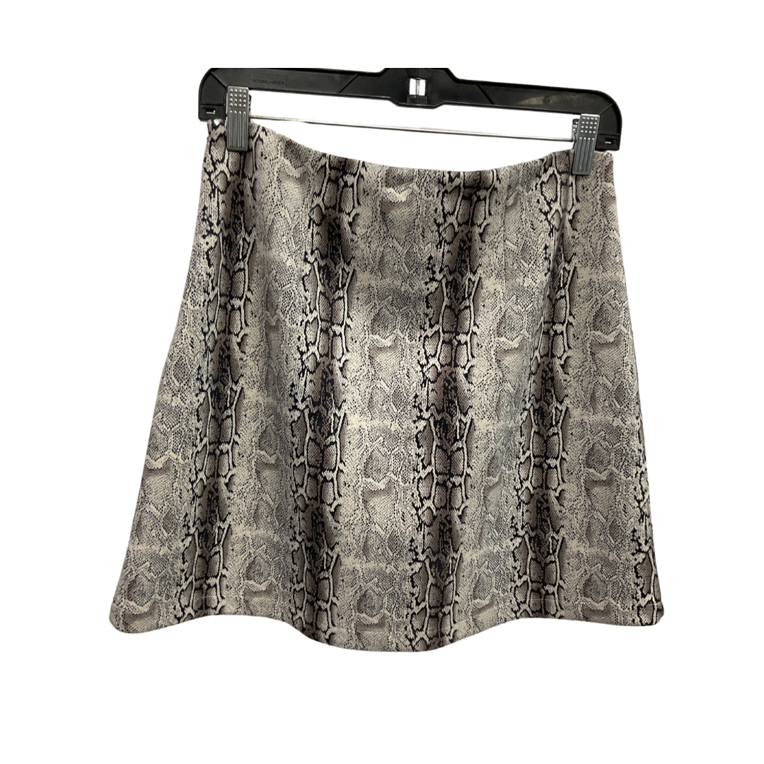 Skirt Mini & Short By Gilli In Snakeskin Print, Size: 8