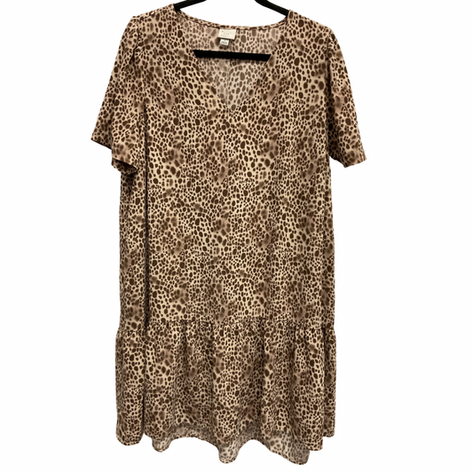 Dress Casual Short By A New Day In Leopard Print, Size: L