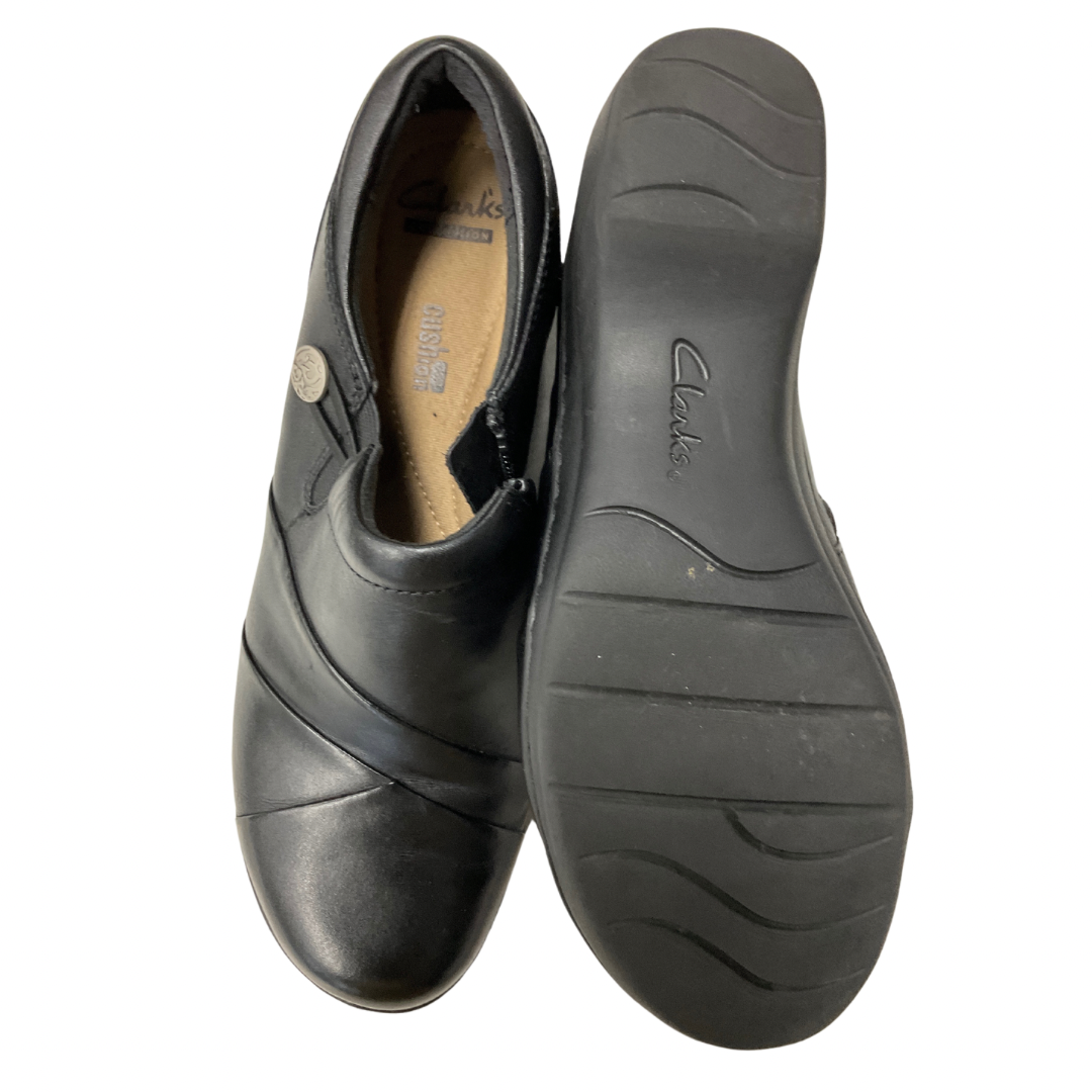 Shoes Flats By Clarks In Black, Size: 8