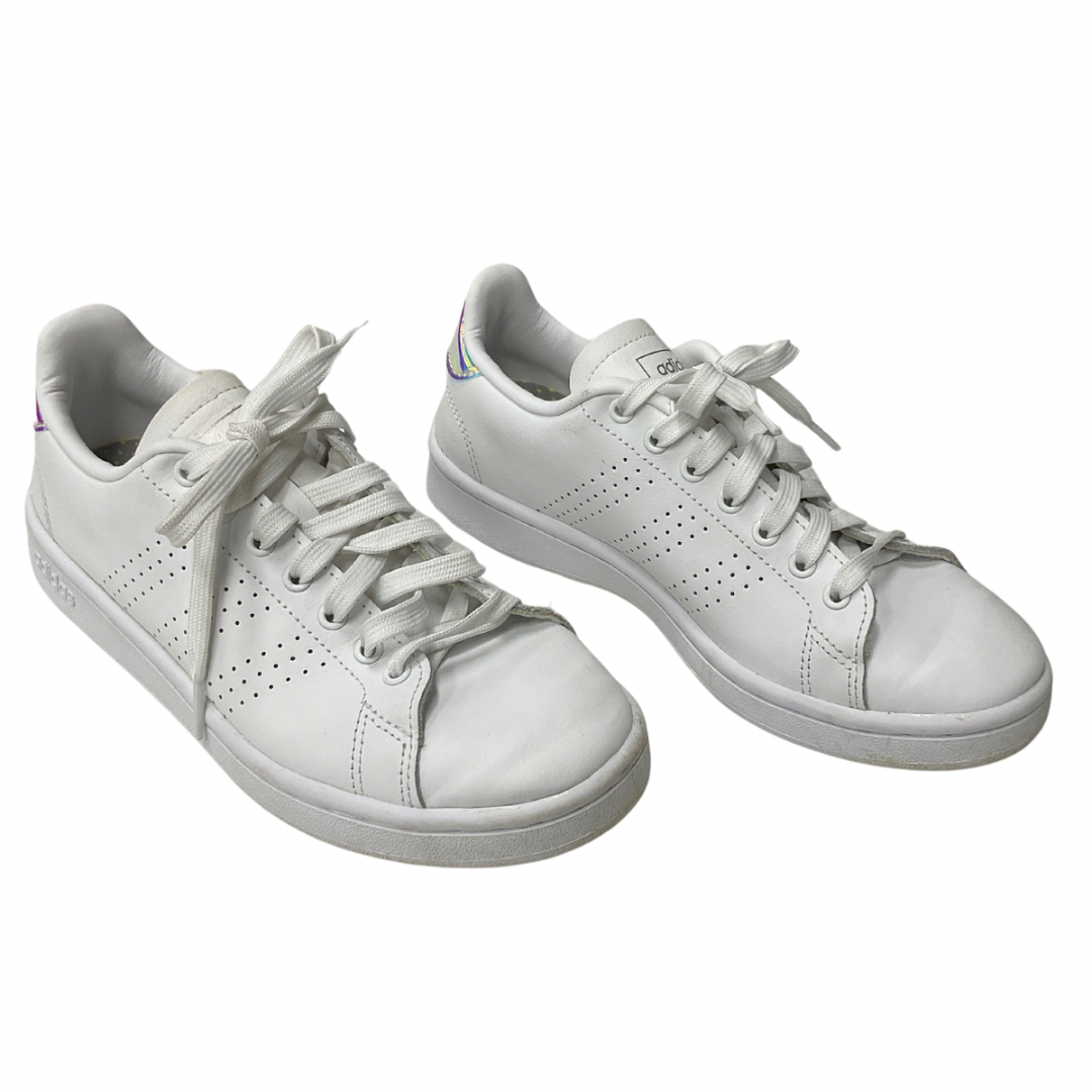 Shoes Sneakers By Adidas In White, Size: 7