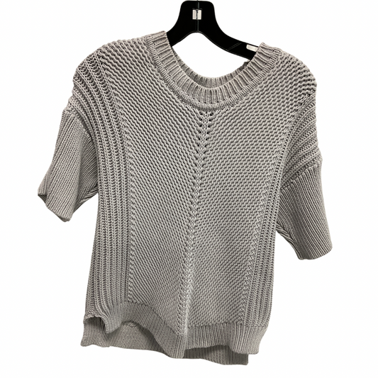 Sweater Short Sleeve By Banana Republic In Grey, Size: M