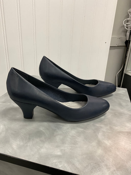 Shoes Heels Kitten By Easy Street In Navy, Size: 9.5