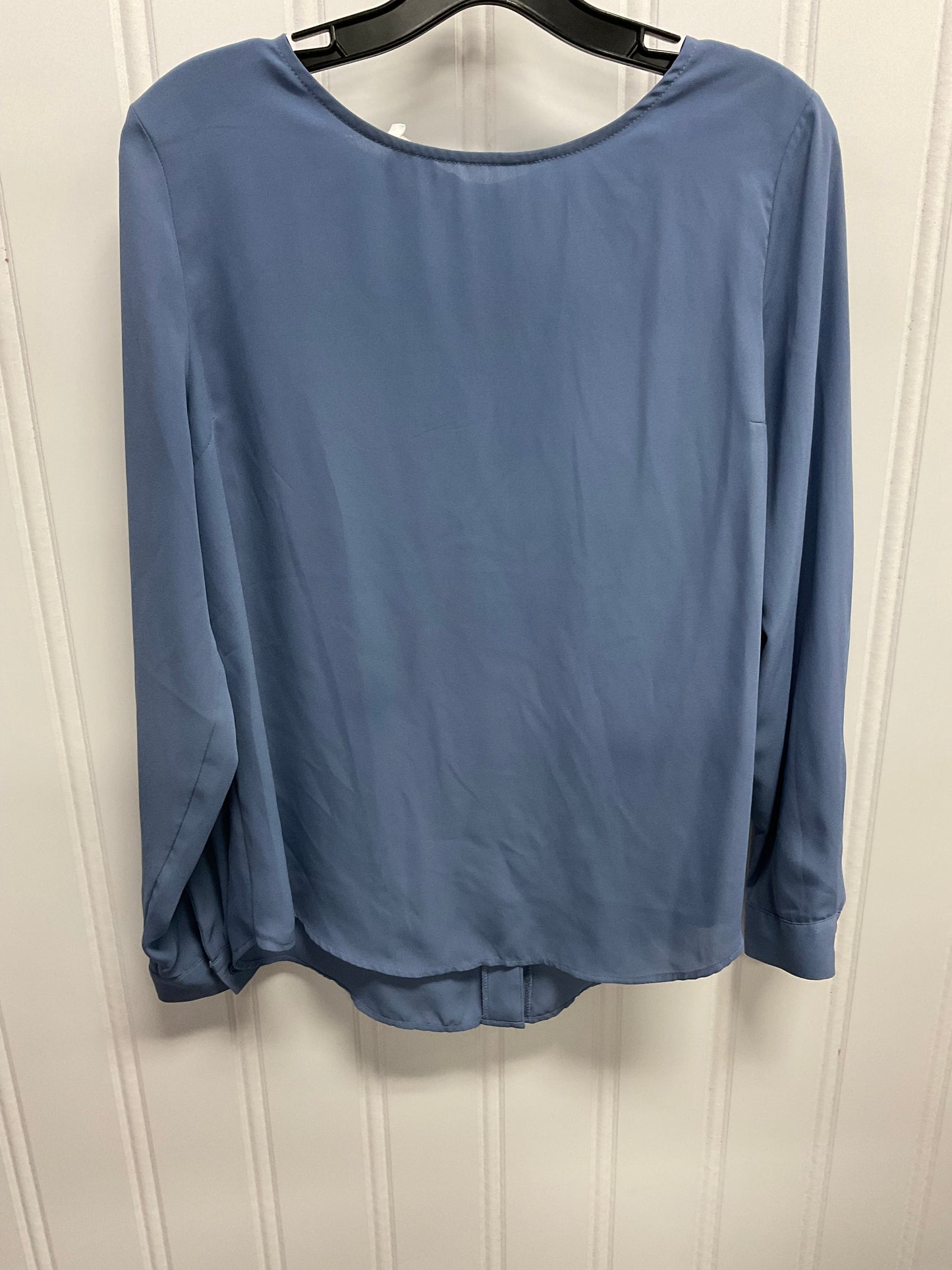 Top Long Sleeve By Maurices In Blue, Size: M