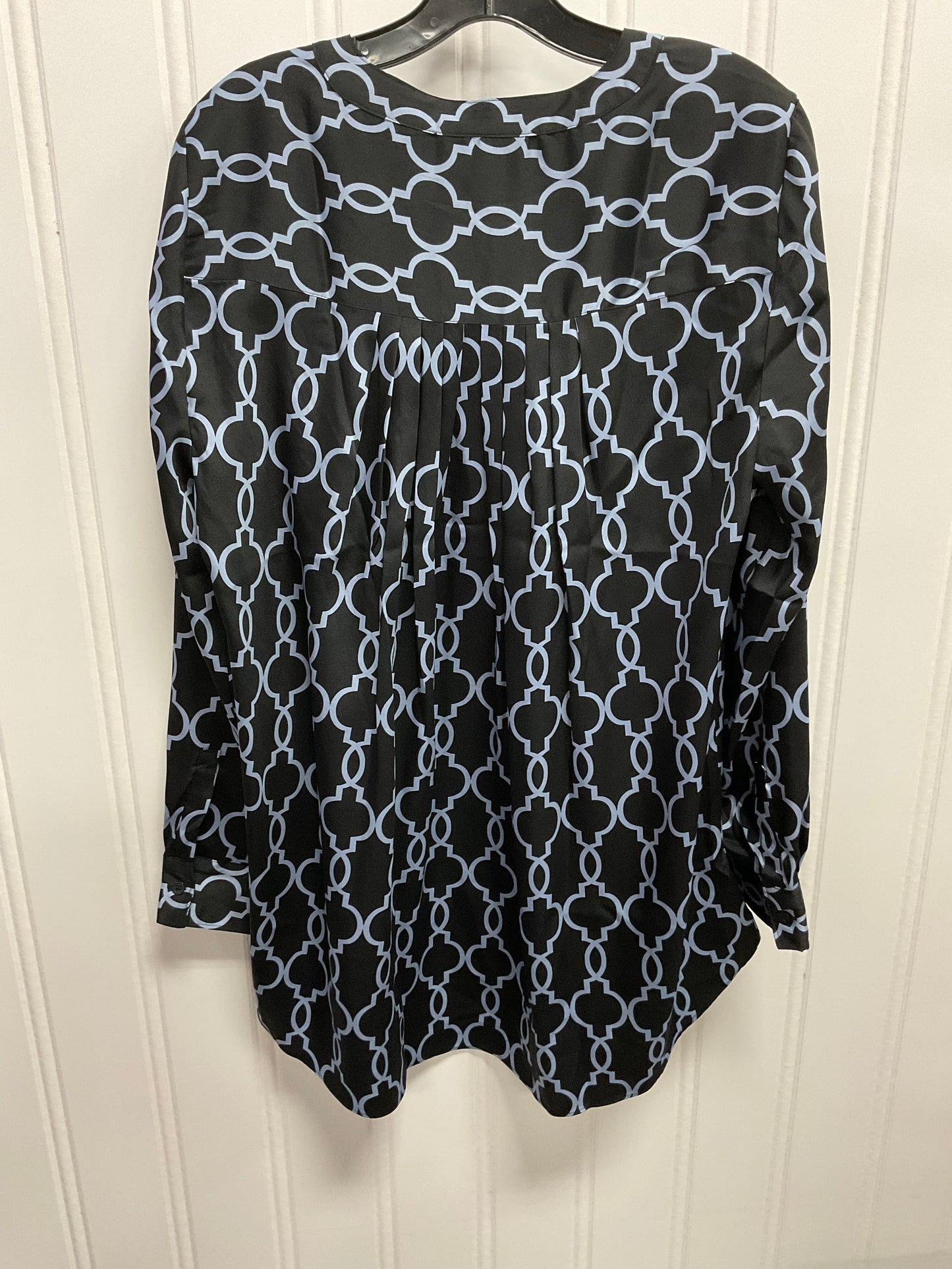 Top Long Sleeve By Lane Bryant In Black & Blue, Size: Xl