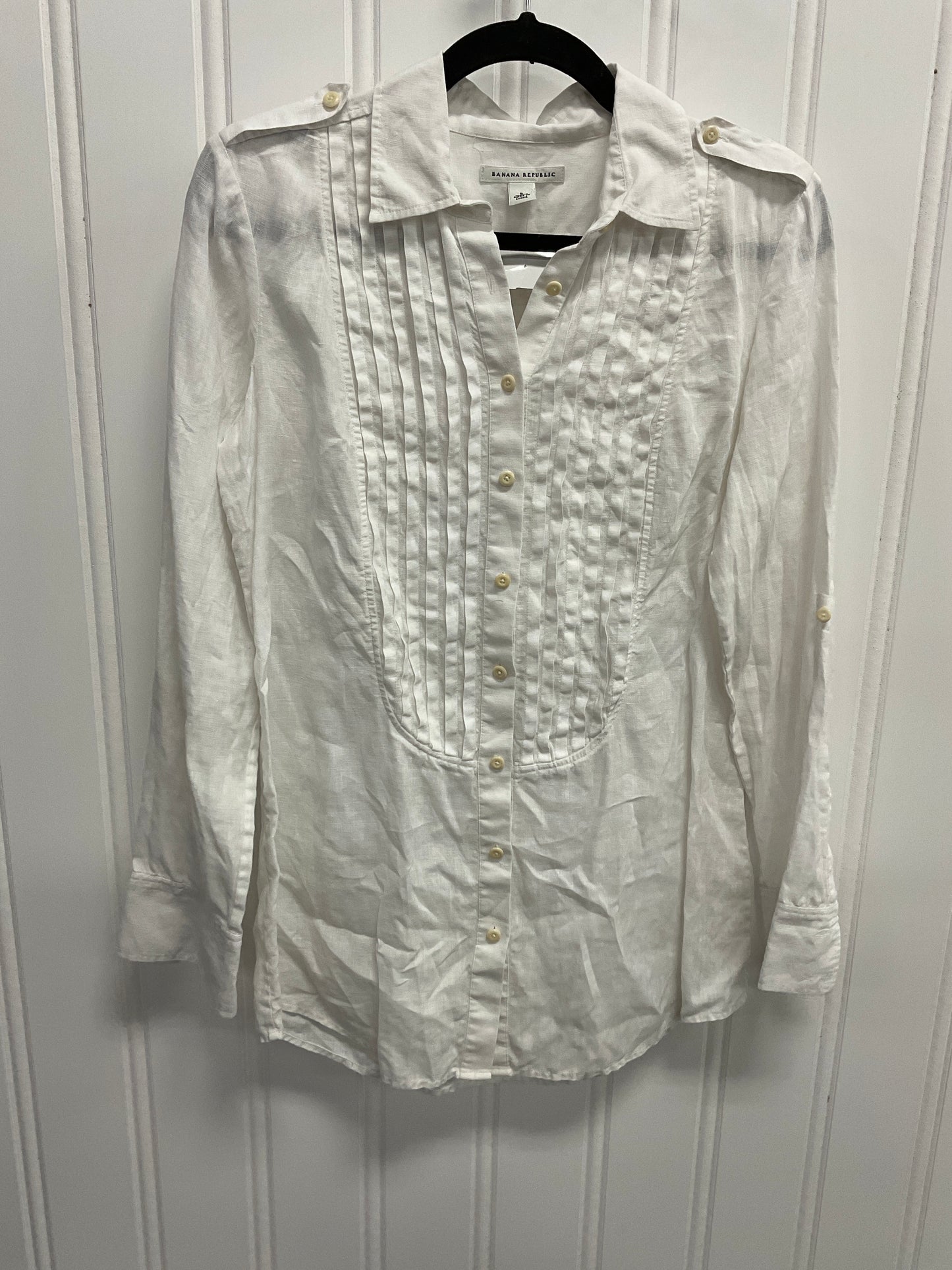 Top Long Sleeve By Banana Republic In White, Size: S