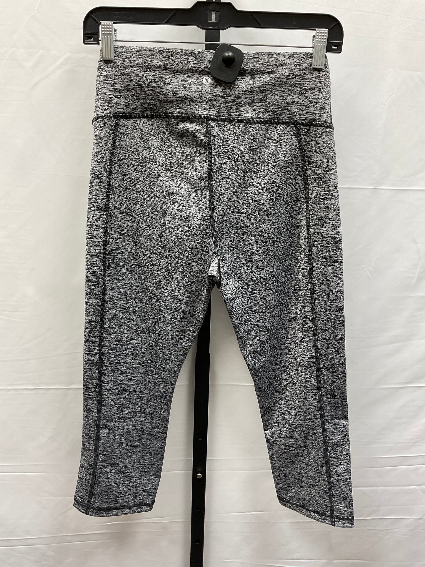 Black & Grey Athletic Capris Xersion, Size M