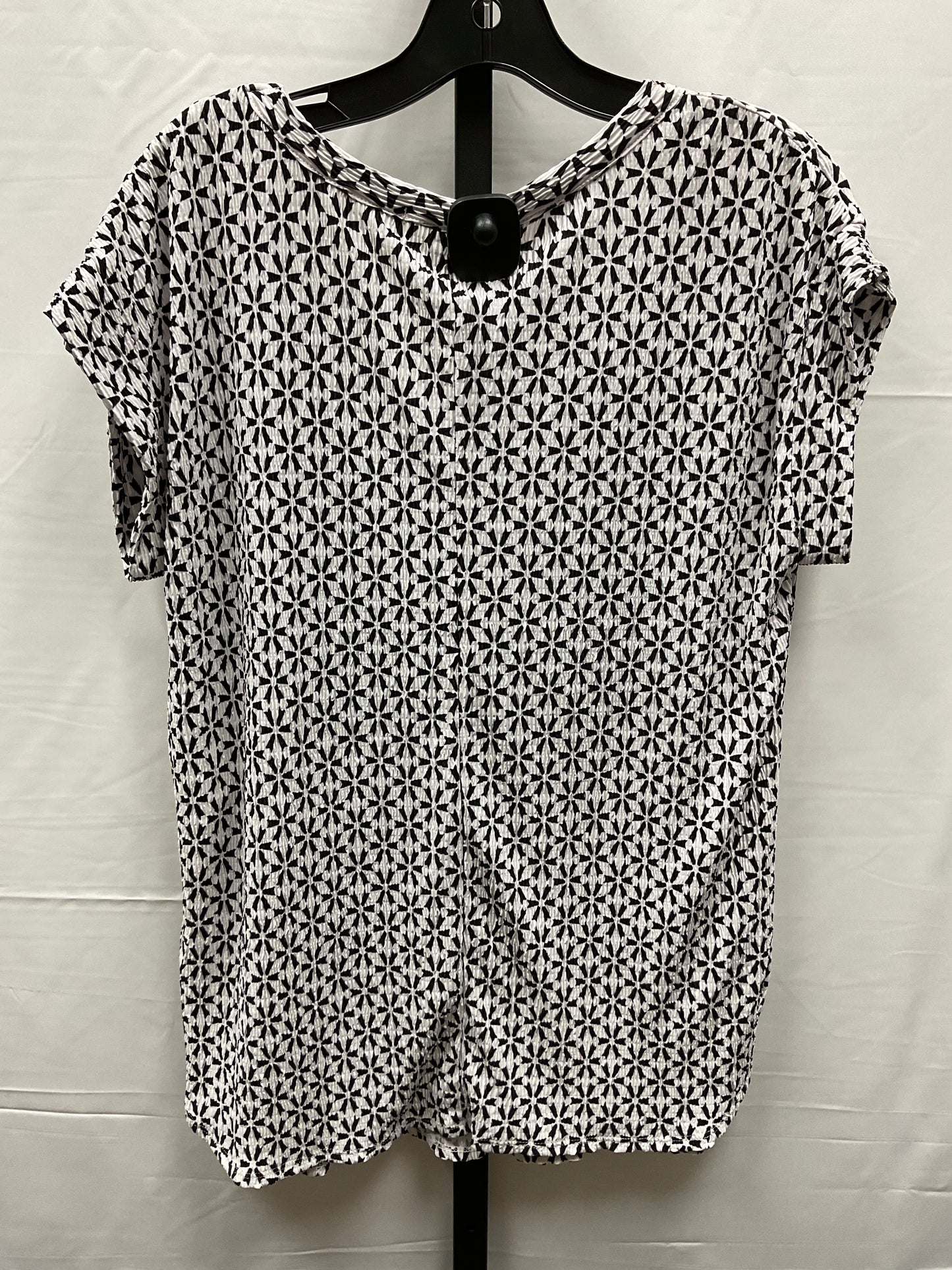 Top Short Sleeve By Kim & Cami  Size: M