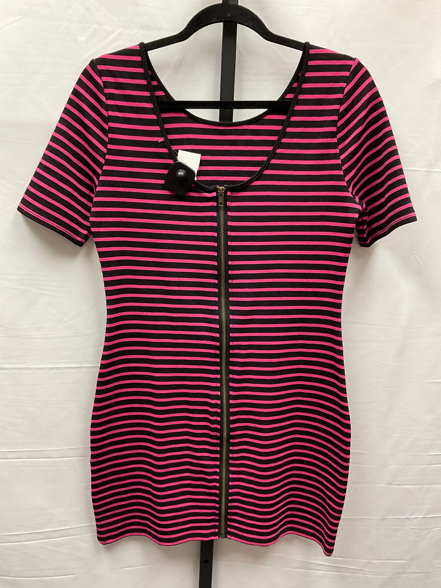 Black & Pink Dress Casual Short Annabella, Size M