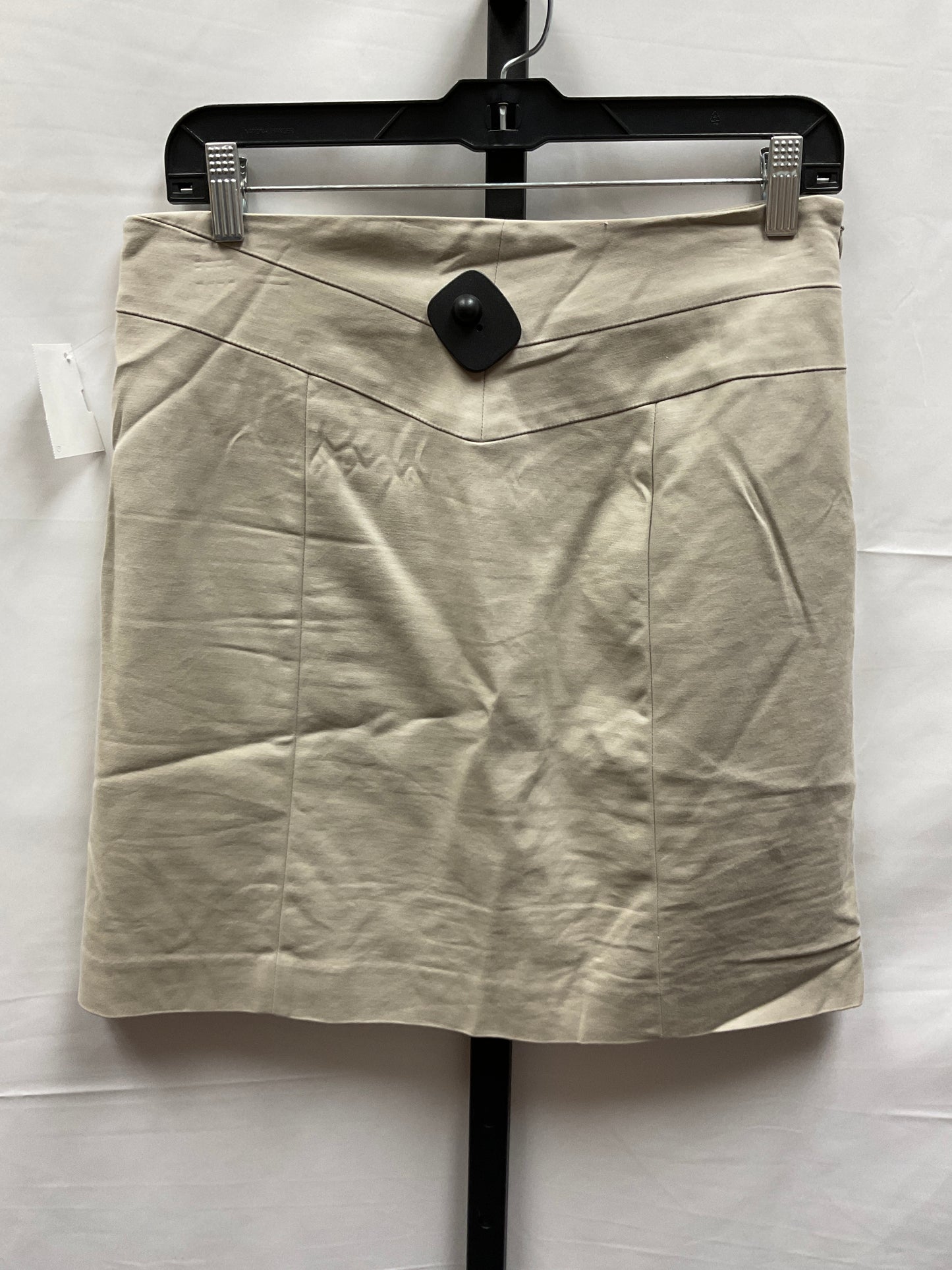 Beige Skirt Mini & Short Banana Republic, Size 6