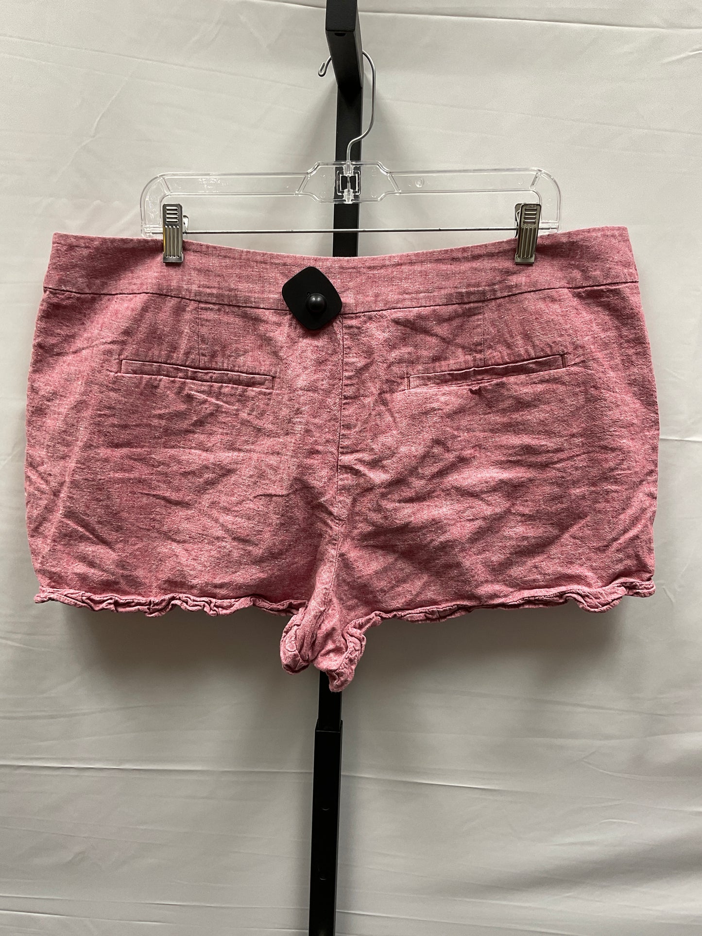 Red Shorts Loft, Size 16