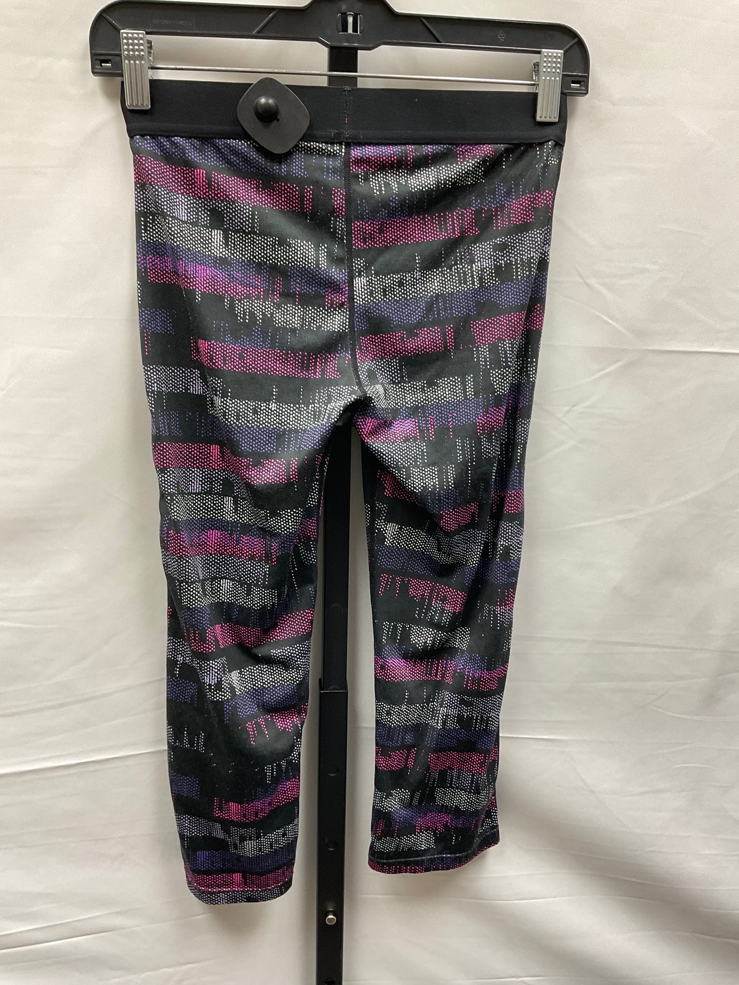 Multi-colored Athletic Leggings Capris Nike Apparel, Size Xl