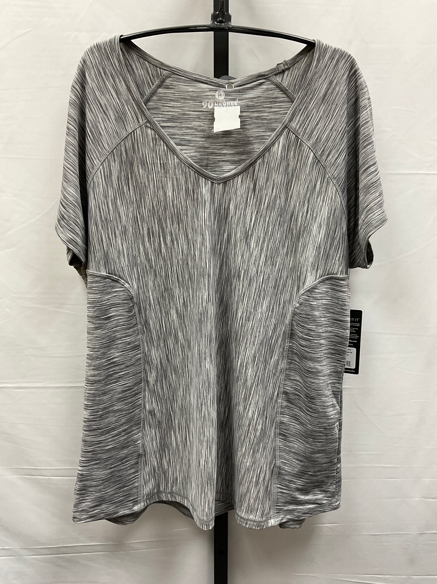 Grey Athletic Top Short Sleeve 90 Degrees By Reflex, Size 1x