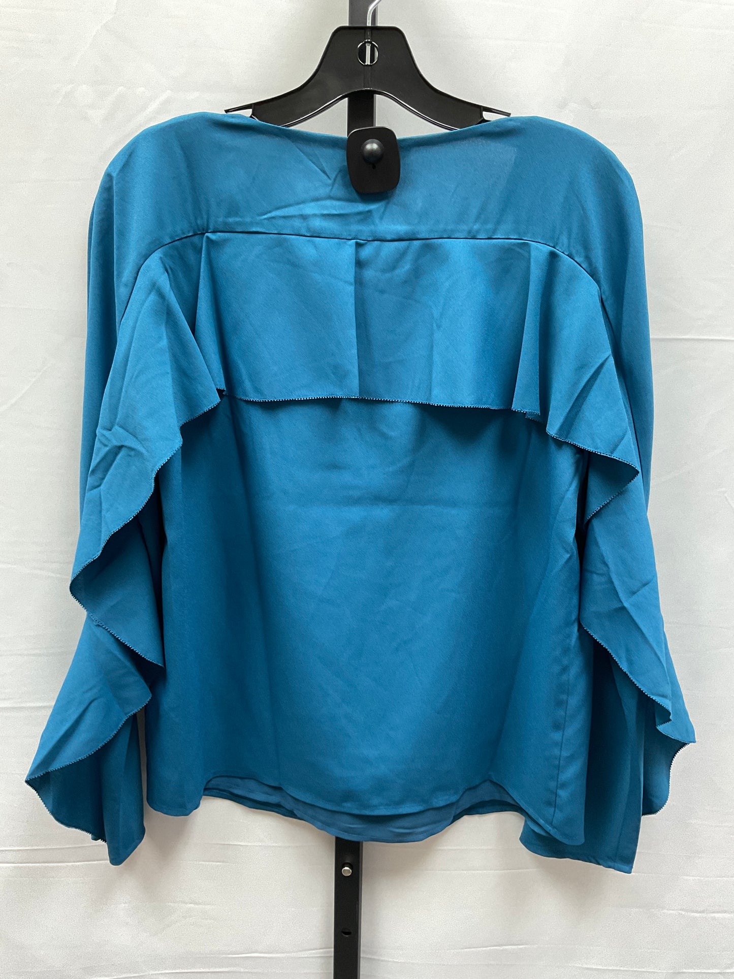 Top Long Sleeve By Clothes Mentor In Blue, Size: S