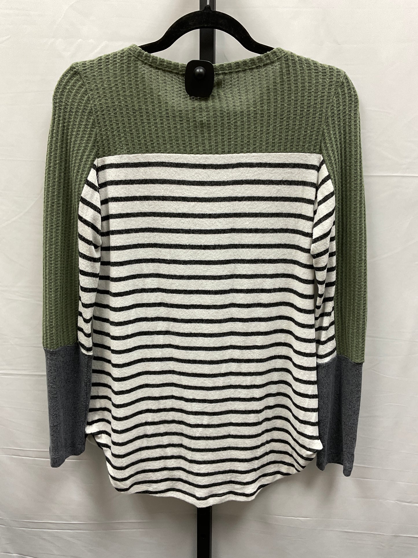 Multi-colored Top Long Sleeve Maurices, Size Xs